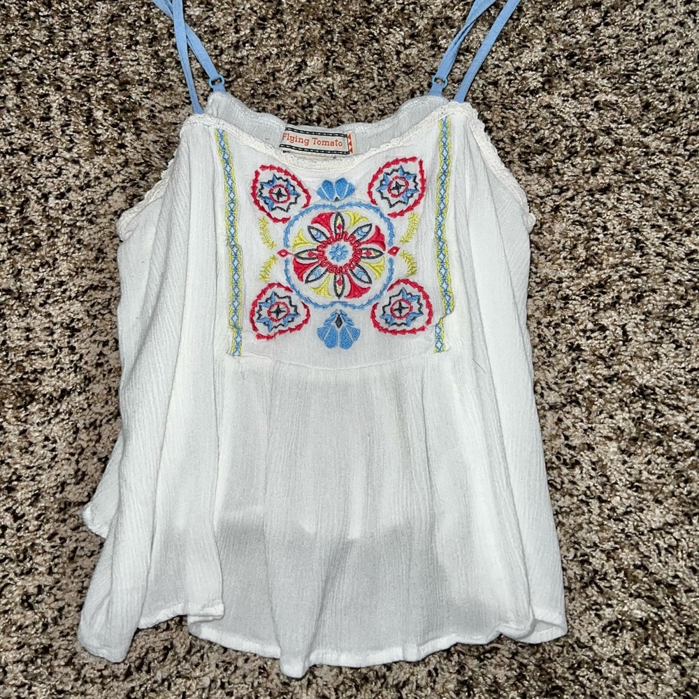 Flowey white tank top